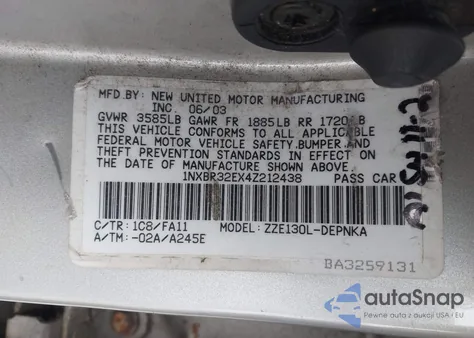 2004 Toyota Corolla Le z USA, uszkodzony, nr VIN 1NXBR32EX4Z212438